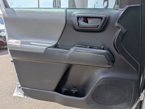 Used 2019 Toyota Tacoma SR image 24