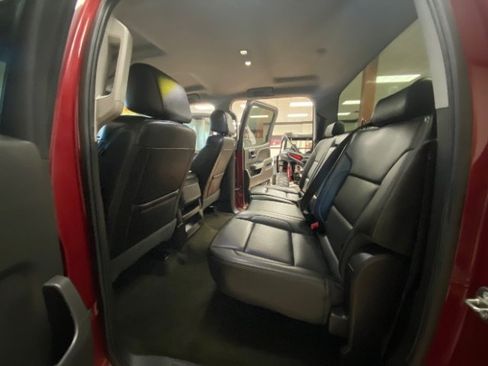 Used 2018 Chevrolet Silverado 1500 LT w/ All Star Edition image 15