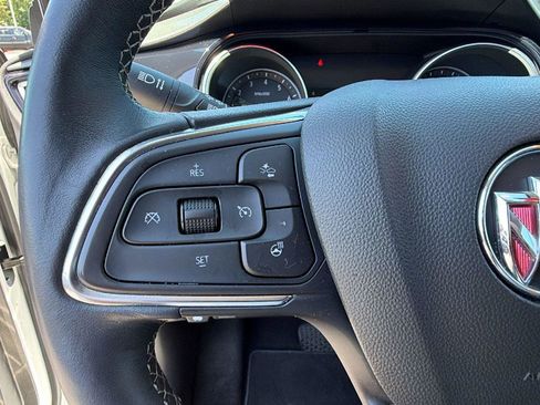 Used 2022 Buick Encore GX Essence FWD image 22