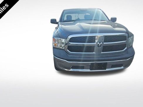 Used 2018 RAM 1500 Tradesman w/ Chrome Appearance Group RWD image 2