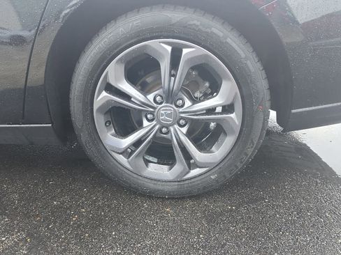Certified 2023 Honda Accord EX image 10