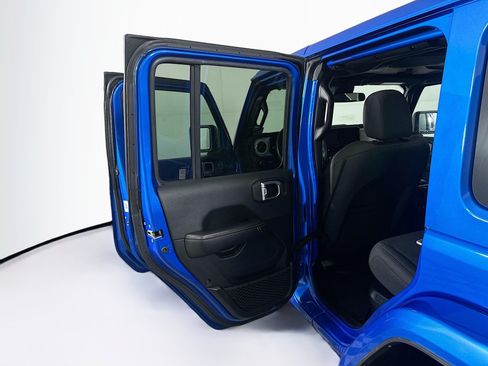 Used 2024 Jeep Wrangler Unlimited Sahara AWD/4WD image 24
