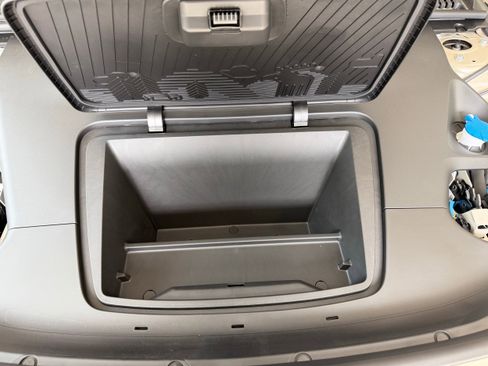 New 2026 Volvo EX30 Cross Country Ultra w/ Protection Package Premier image 27