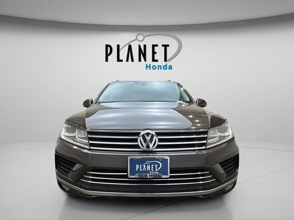 Used 2015 Volkswagen Touareg VR6 AWD/4WD image 11