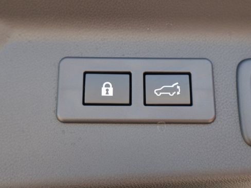 Used 2025 Subaru Forester Touring w/ Touring Package AWD/4WD image 18