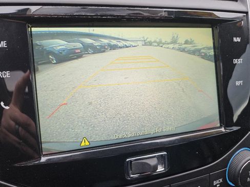 Used 2015 Chevrolet Malibu LTZ FWD image 21