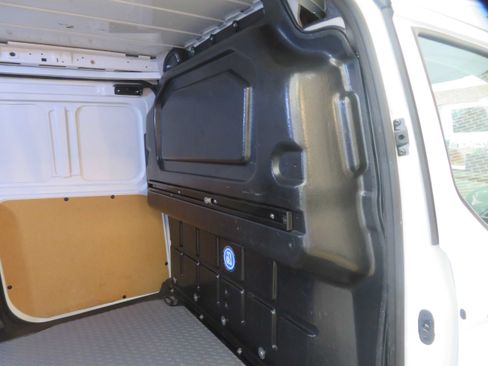 Used 2022 Ford Transit Connect XL FWD image 30