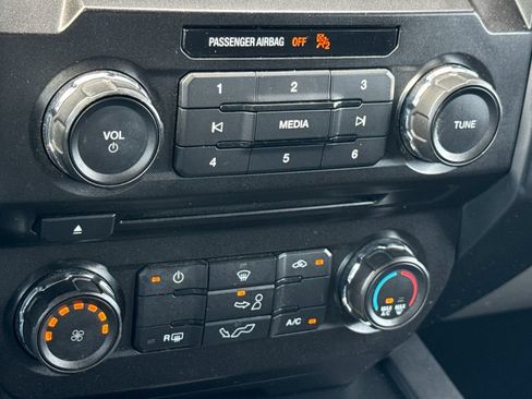 Used 2018 Ford F150 XL w/ Equipment Group 101A Mid AWD/4WD image 18