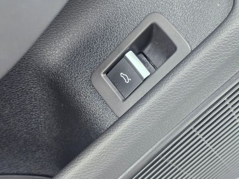 Used 2023 Audi A4 2.0T Premium Plus w/ Premium Plus Package AWD/4WD image 38