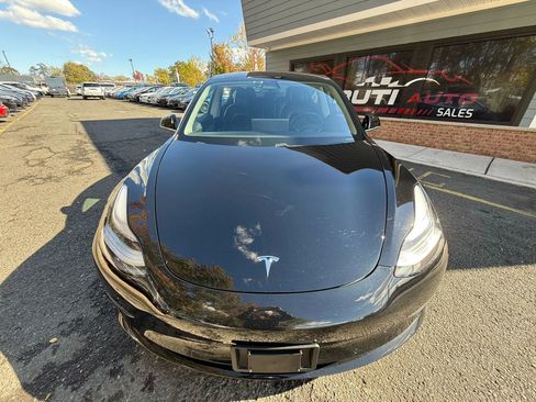 Used 2018 Tesla Model 3 Long Range image 2