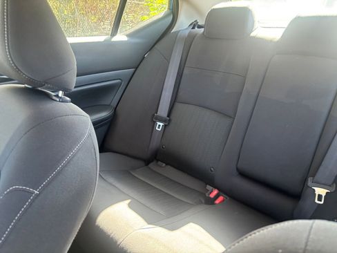 Used 2025 Nissan Altima 2.5 SV image 40