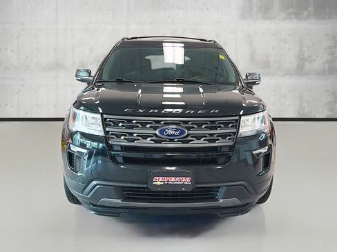 Used 2018 Ford Explorer XLT w/ Equipment Group 202A image 2