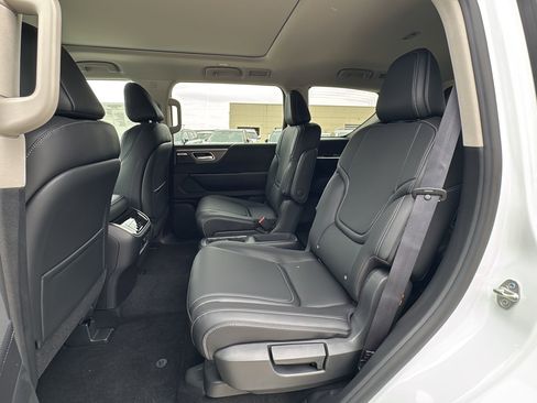 New 2026 INFINITI QX80 Pure w/ Cargo Package image 12