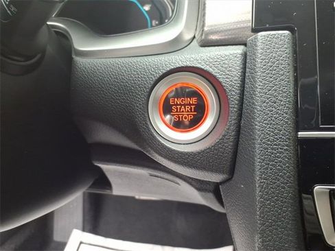Used 2020 Honda Civic Touring image 11