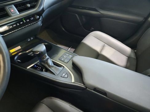 Used 2023 Lexus UX 250h F Sport w/ Accessory Package (Z1) AWD/4WD image 9