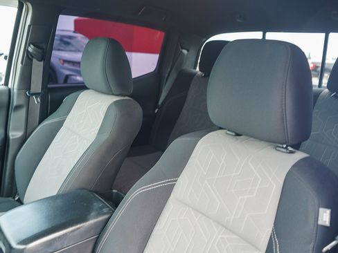 Certified 2023 Toyota Tacoma TRD Off-Road AWD/4WD image 25