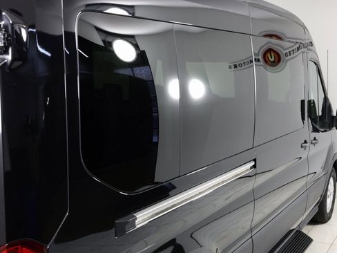 Used 2024 Ford Transit 350 XLT image 41