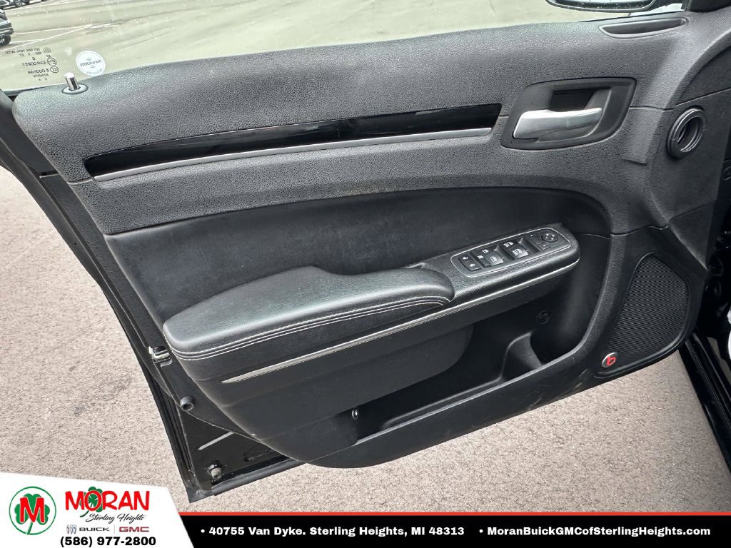 Used 2017 Chrysler 300 S RWD image 15