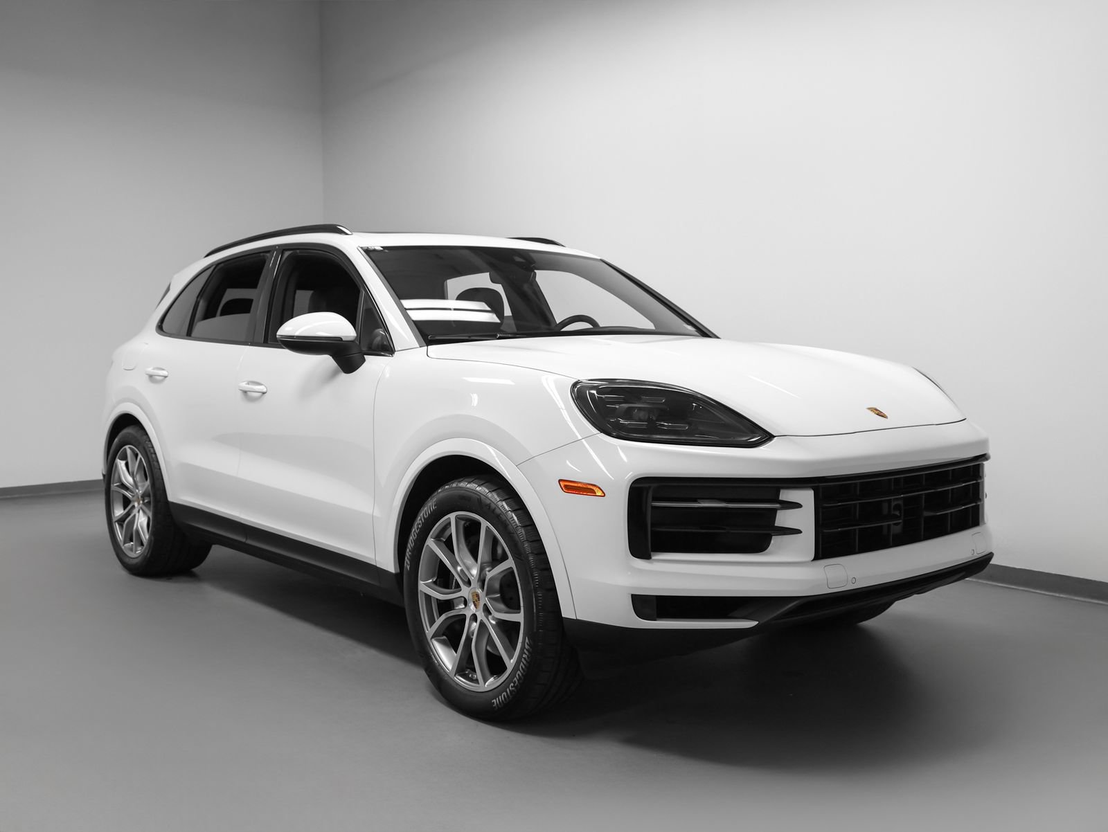 Certified 2024 Porsche Cayenne AWD/4WD image 10
