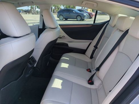 New 2025 Lexus ES 350 350 image 13
