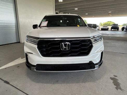 Used 2024 Honda Pilot EX-L image 8