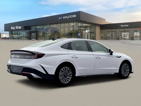 New 2026 Hyundai Sonata Limited FWD image 8