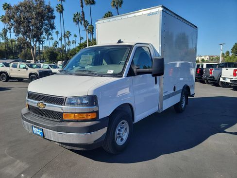 New 2024 Chevrolet Express 3500 w/ Power Convenience Package image 4