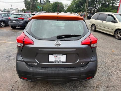 Used 2019 Nissan Kicks SV FWD image 6