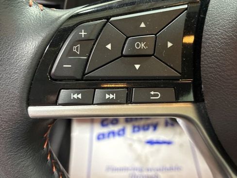 Used 2023 Nissan Altima 2.5 SR AWD/4WD image 15
