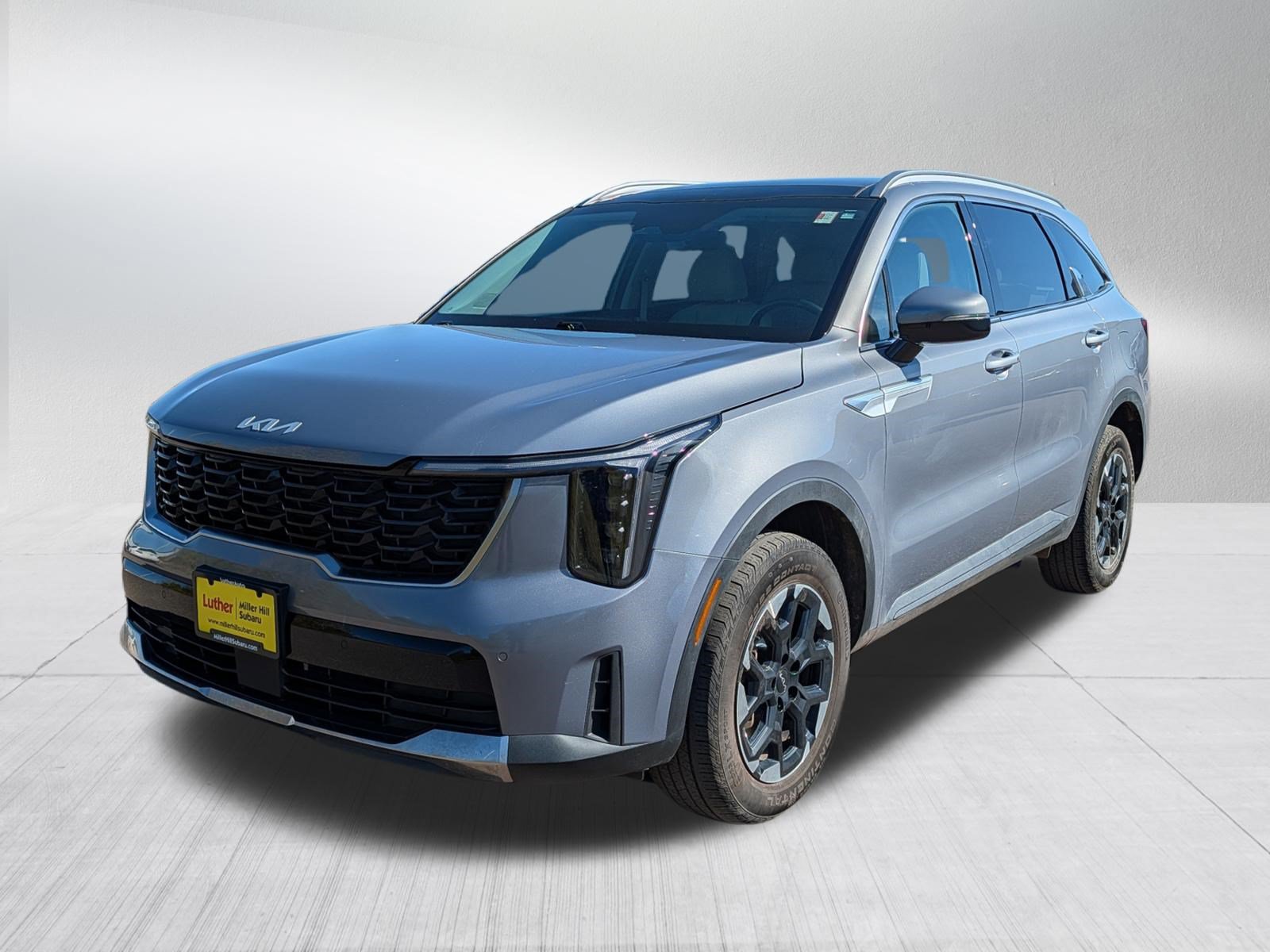 Used 2024 Kia Sorento S w/ Panoramic Sunroof Package AWD/4WD image 3