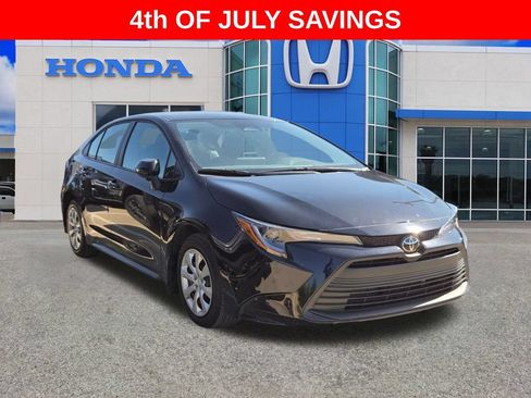 Used 2026 Toyota Corolla LE FWD image 16