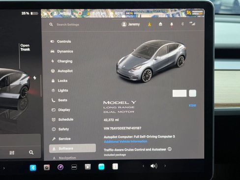 Used 2022 Tesla Model Y Long Range AWD/4WD image 15