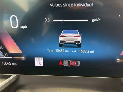 Used 2024 BMW 740i image 18