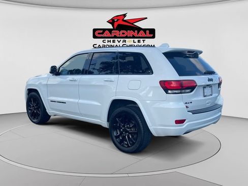Used 2020 Jeep Grand Cherokee Altitude AWD/4WD image 5