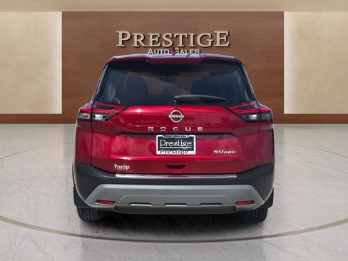 Used 2023 Nissan Rogue SV AWD/4WD image 8