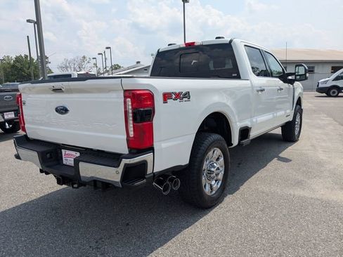 Used 2024 Ford F350 Lariat w/ Lariat Ultimate Package AWD/4WD image 4