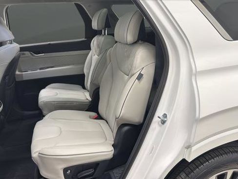 Used 2025 Hyundai Palisade Calligraphy image 22