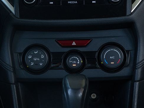 Used 2017 Subaru Impreza 2.0i Premium image 7