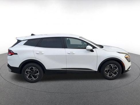 Used 2025 Kia Sportage LX image 16