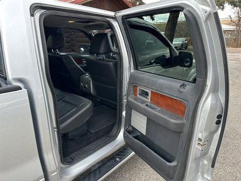 Used 2010 Ford F150 Lariat image 28