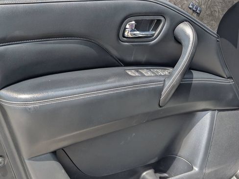 Used 2021 INFINITI QX80 Luxe RWD image 16
