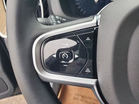 New 2026 Volvo XC60 B5 Plus w/ Protection Package Premier image 17