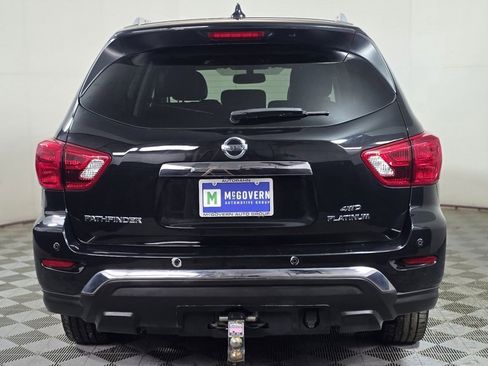 Used 2019 Nissan Pathfinder Platinum image 5