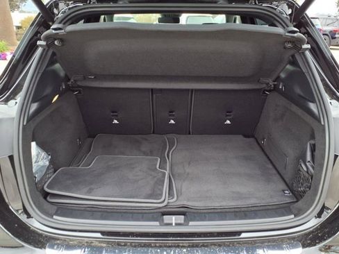 Used 2025 Mercedes-Benz GLA 250 image 21