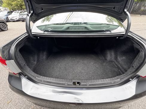 Used 2013 Toyota Corolla L FWD image 13