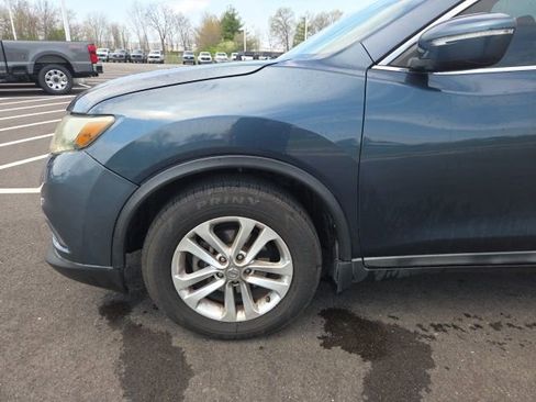 Used 2014 Nissan Rogue S image 18