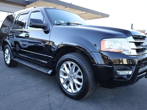 Used 2016 Ford Expedition Limited RWD image 40