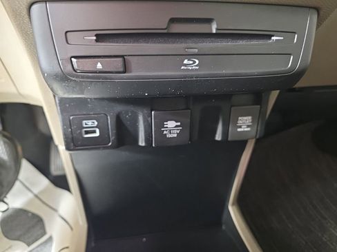 Used 2023 Honda Odyssey Elite image 20