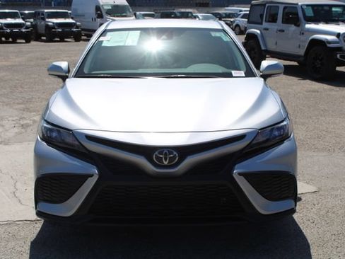 Used 2024 Toyota Camry SE FWD image 2