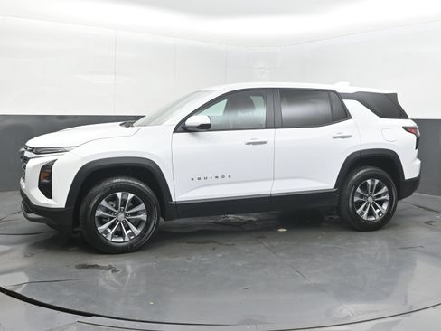 Certified 2026 Chevrolet Equinox LT FWD image 5